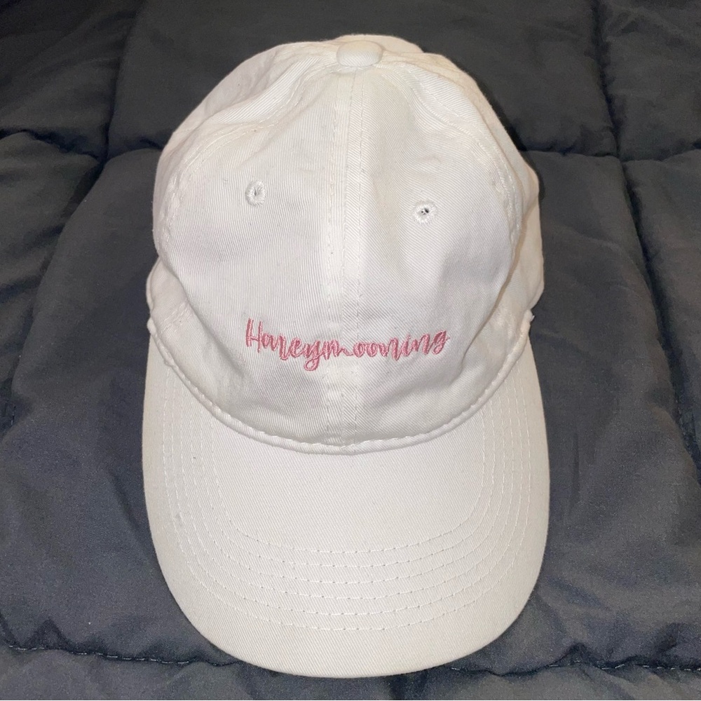 “Honeymooning” Cap